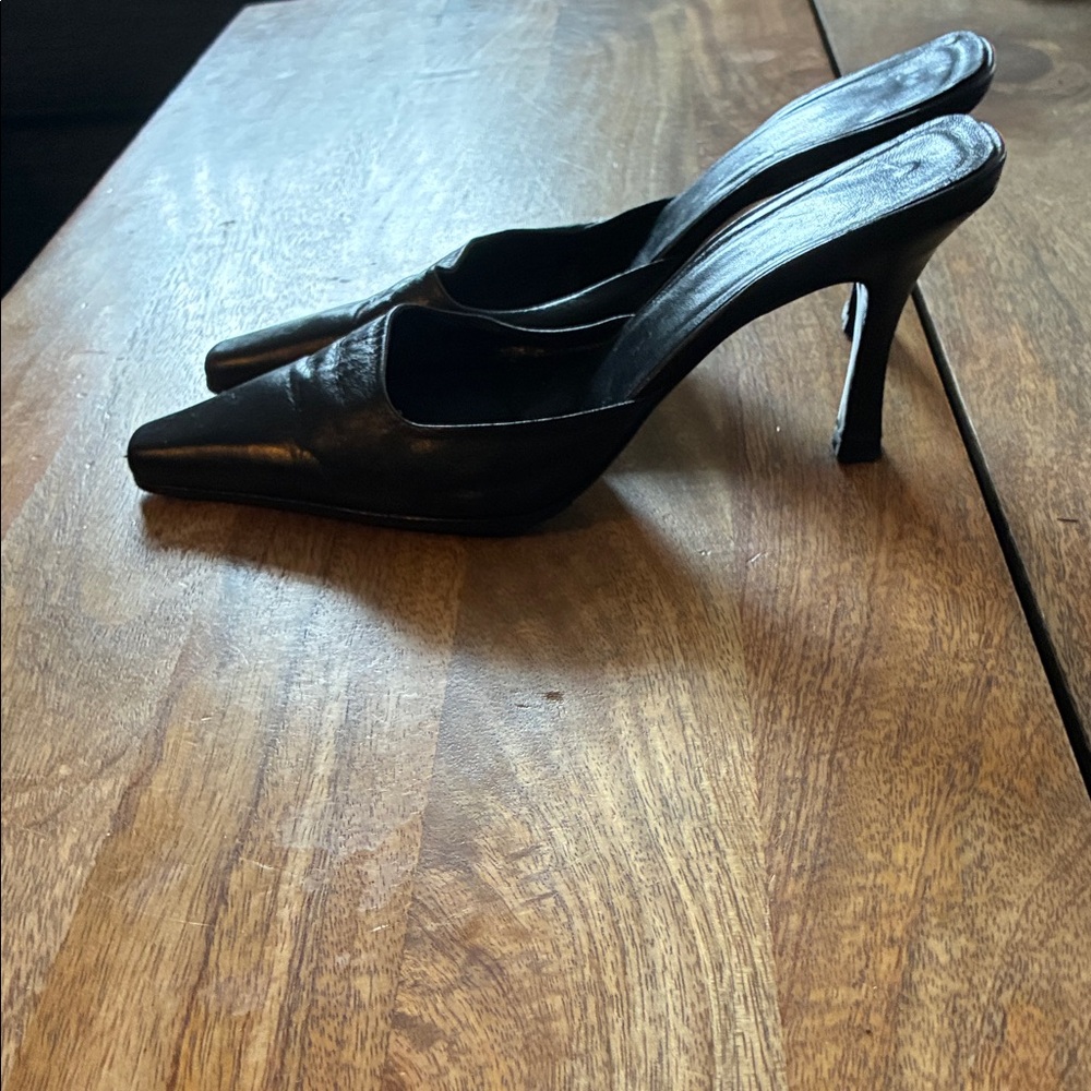 Martinez Valero Black Leather Mules - Picture 3 of 4
